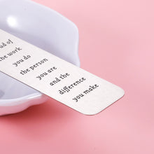 Load image into Gallery viewer, Happy Retirement Gifts for Women Men 2022 Retirement Appreciation Gifts Bookmark for Boss Male Female Leader Teacher Nurse Coworker Leaving Gifts for Retired Colleague Employee Best Friends Work Gifts