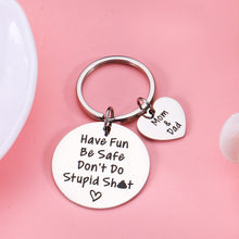 Load image into Gallery viewer, Son Daughter Gifts from Mom Funny Christmas Stocking Stuffers for Teens Boys Girls from Mom Dad Don't Do Stupid Sht Keychain for Birthday Graduation Coming-of-age Gift for Him Her Funny Keychain