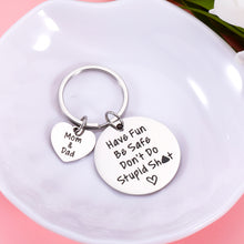 Load image into Gallery viewer, Son Daughter Gifts from Mom Funny Christmas Stocking Stuffers for Teens Boys Girls from Mom Dad Don't Do Stupid Sht Keychain for Birthday Graduation Coming-of-age Gift for Him Her Funny Keychain