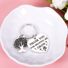 Load image into Gallery viewer, Thank You Gift Keychain for Teacher Coach from Students Appreciation Key Chain Gifts for Mentor Tutor Nanny Christmas Birthday Present for Preschool Teachers Babysitter Teacherâs Day Stocking Stuffers