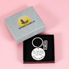 Load image into Gallery viewer, 2022 Inspirational Gifts Keychain for Women Men Class of 2022 Graduation Grad Birthday Gifts for Teens Girl Boy Senior High School Students from Teacher College Master Graduation Gift for Nurse