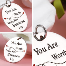 Load image into Gallery viewer, Long-Distance Relationship Gifts Keychain for Boyfriend Girlfriend Going Away Key Chain Gift for Husband Wife Friends Anniversary Valentine's Day Long Distance Keyring Gifts for Couple BFF