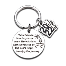 Load image into Gallery viewer, Back to School Graduation Gifts Keychain 2022 Gifts for Him Her Class of 2022College Middle High School Graduation Gifts for Teen Girls Boys from Teacher in Bulk Masters Degree Nurse Graduation Gifts
