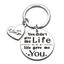 Load image into Gallery viewer, Stepmom Stepdad Gifts Keychain from Daughter Son Christmas Father’s Day Gift Key Chain for Bonus Dad Father Mother in Law Keyring for Adoptive Mom Dad Parents Mother's Day Stocking Stuffers Present