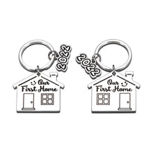 Load image into Gallery viewer, 2022 First Home Keychain Housewarming Gift for Women Men New Homeowner First Home Keyring for Couple Friend Daughter Son New House Key Chain for Family BFF Coworker Real Estate Moving in Gift 2PCS