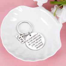 Load image into Gallery viewer, 2021 Graduation Gift Keychain, Inspirational Grad Gifts for Her/Him High School Graduate Present Class of 2021 Christmas, Thanksgiving, Coming-of-Age Gifts Women Men Girl Boy Daughter Son from Dad Mom
